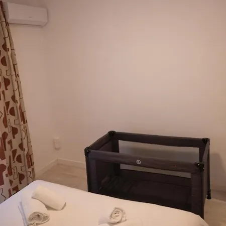 Lou Cabanot - Appartement Lumineux 3 Chambres - Parking Gratuit Beziers Exterior photo