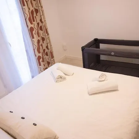 Lou Cabanot - Appartement Lumineux 3 Chambres - Parking Gratuit Beziers Exterior photo
