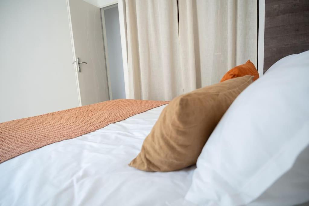 Apartment Lou Cabanot - Appartement Lumineux 3 Chambres - Parking Gratuit Béziers